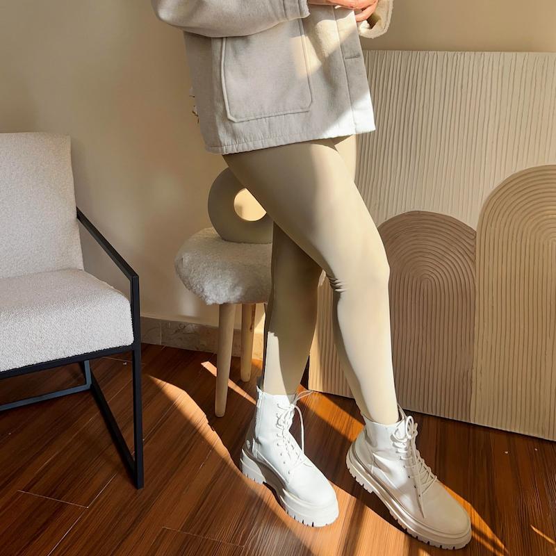 لگ چرم اسبی رنگی