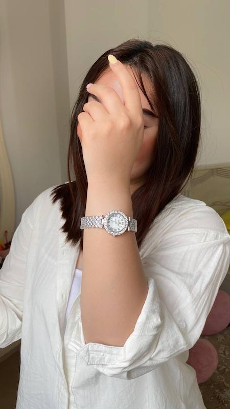 ساعت جواهری مدل والنتا