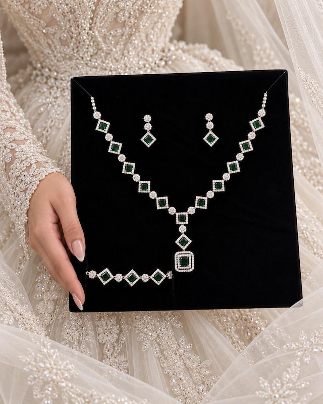 سرویس جواهری مدل سِرا