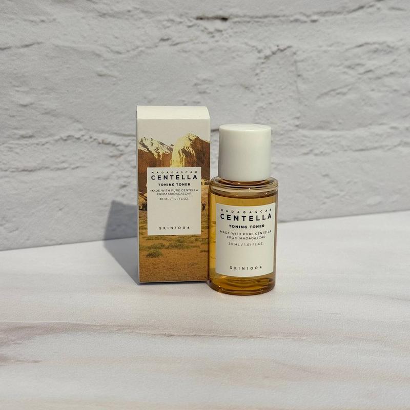 تونر تسکین دهنده و ترمیم کننده سنتلا ماداگاسکار اسکین 30 میل 1004 SKIN1004 Madagascar Centella Toning Toner