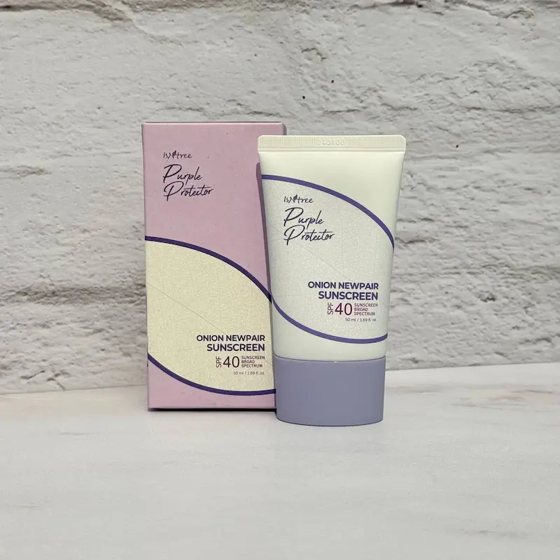 ضد آفتاب ضد لک و ترمیم کننده پیاز بنفش ایزنتری 50 میل Isntree Onion Newpair Sunscreen 