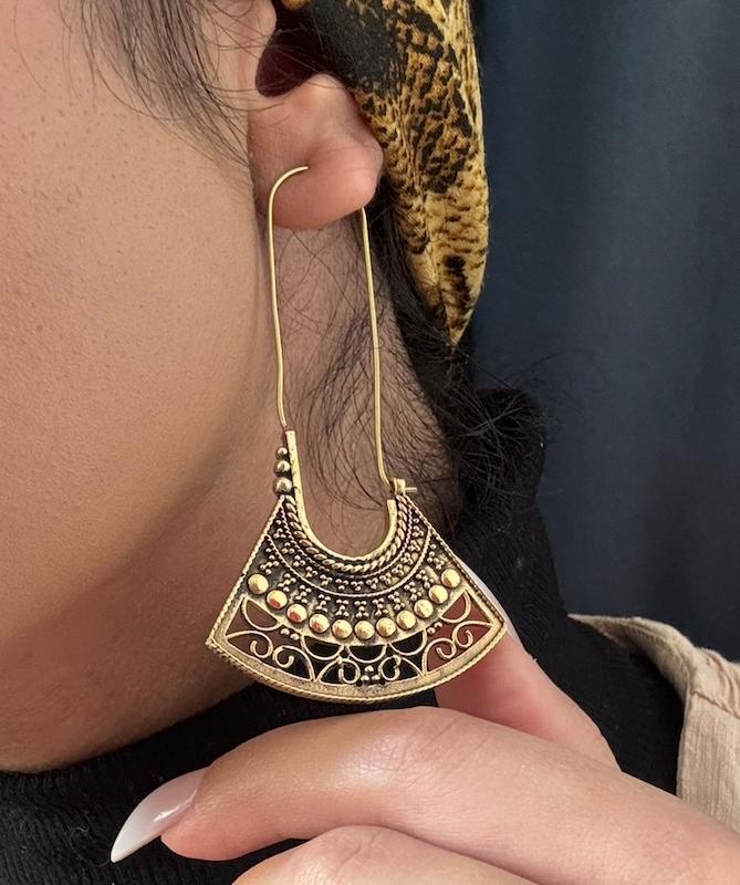 گوشواره کتیبه ای 