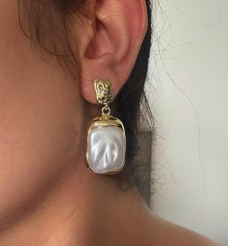 گوشواره صدفی مینیمال ( مراقبتی)