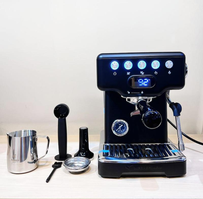 اسپرسو ساز نیمه صنعتی مباشی مدل ME-ECM2115