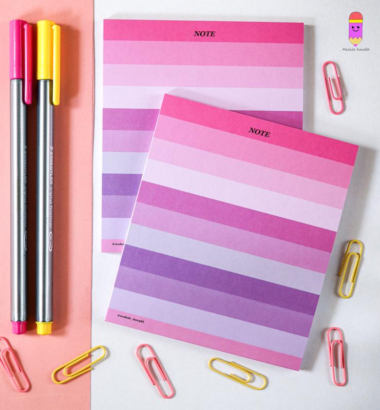 نوت پد راه راهی صورتی