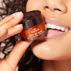 بالم لب مغذی و ترمیم‌کننده عسل نوکس Nuxe Rêve de Miel Honey Lip Balm