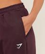 شلوار جاگر فلیس راسته و راحت زنانه جیم شارک اورجینال از ایتالیا Gymshark Training Fleece Straight Leg Regular Joggers Cherry Purple  