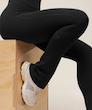 لگ ورزشی دمپا گشاد با کمر V شکل جیم شارک اورجینال از انگلیس Gymshark Lifting Dipped Waistband Flared Leggings 
