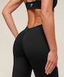 لگ ورزشی دمپا گشاد با کمر V شکل جیم شارک اورجینال از انگلیس Gymshark Lifting Dipped Waistband Flared Leggings 