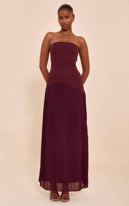 پیراهن ماکسی زنانه دکلته پلیسه‌ای از پرتی لیتل سینگز انگلیس PRETTYLITTLETHING Plum Woven Bandeau Pleated Hem Detail Maxi Dress