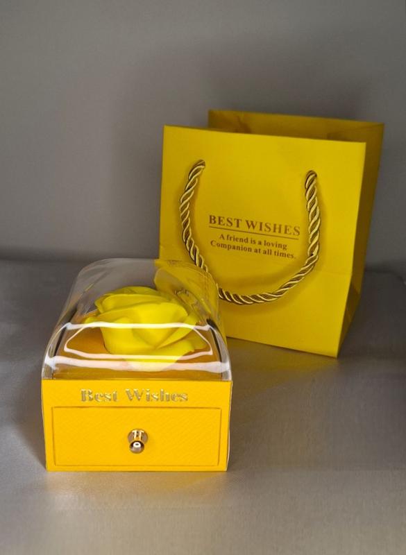 باکس گل و جعبه جواهرات 