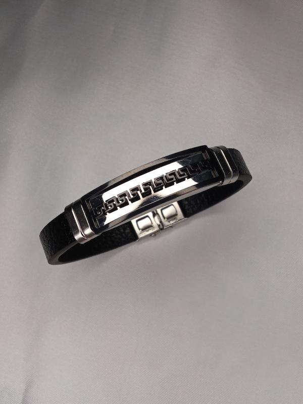 دستبند چرمی