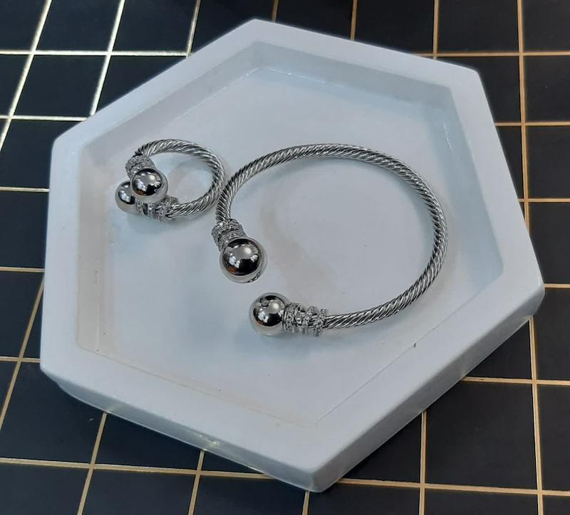 دستبندوانگشتر