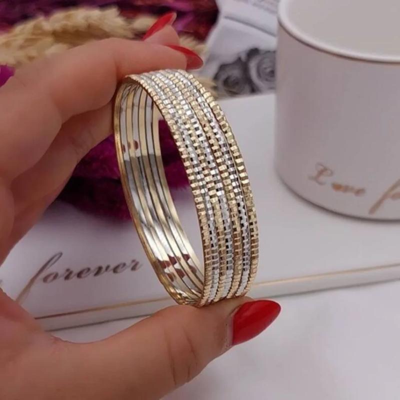 النگوطلاروس