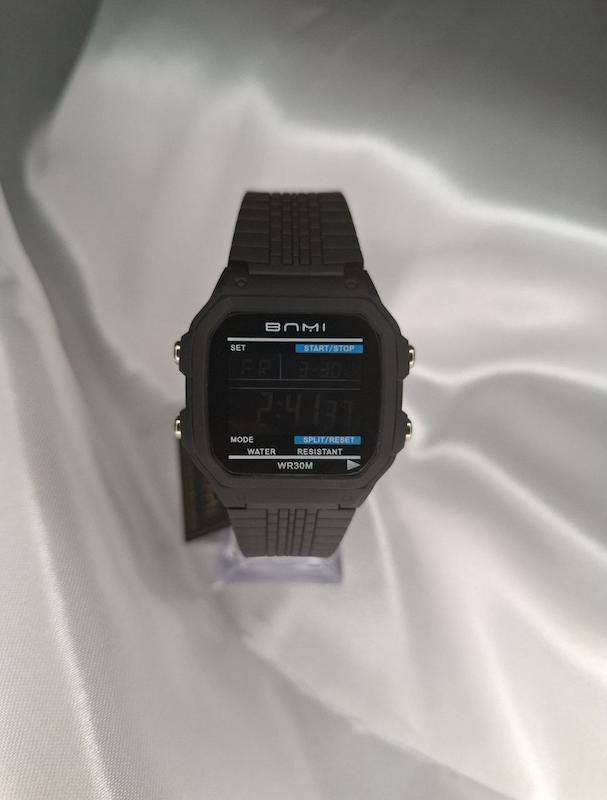 ساعت دیجیتال بنمی