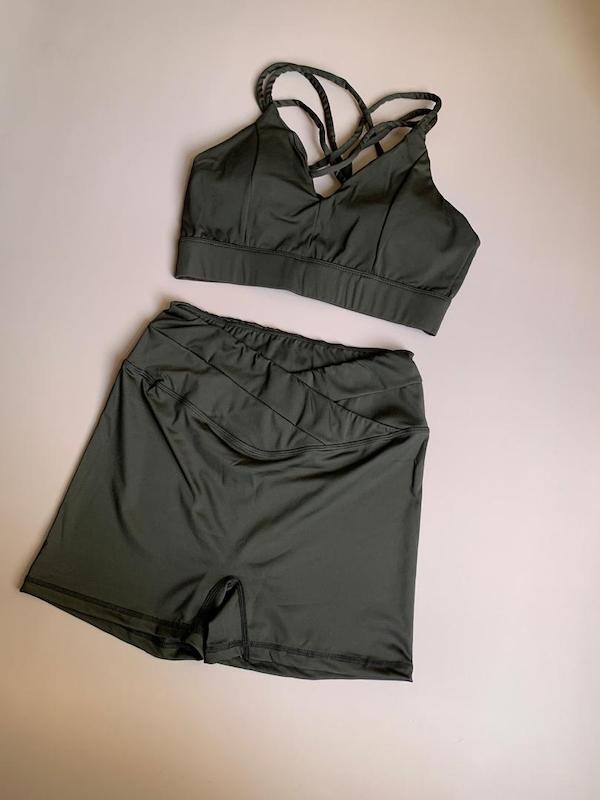 ست نیم ‌تنه وشورتک اعلا اسپندوکس   کد محصول: 5123