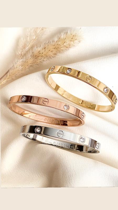 دستبند لاوكارتيه نگين دار