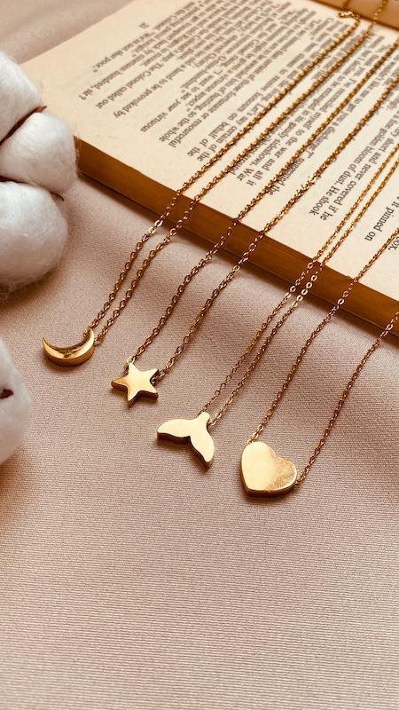 گردنبند های پلاک برجسته