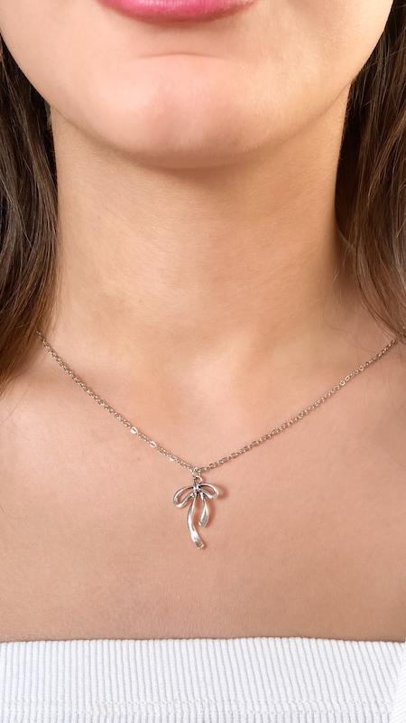 گردنبند پاپیون نقره ای 