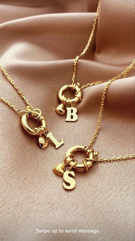 گردنبند حروف قفل ملواني