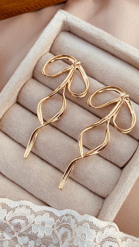 گوشواره پاپيون