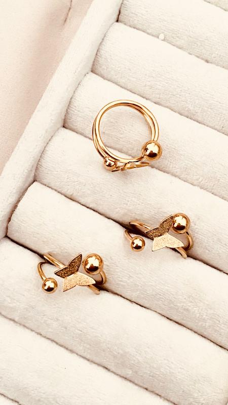 انگشتر  پروانه و گوی