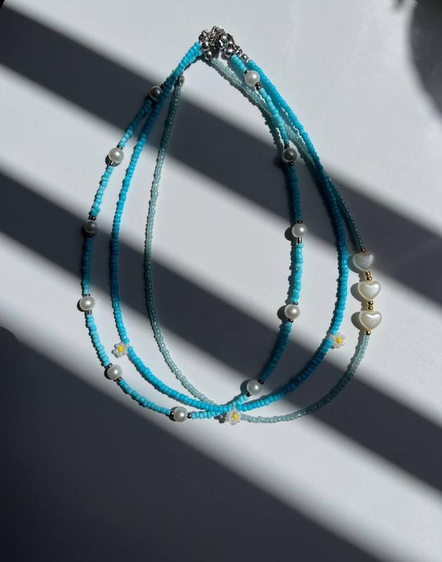 گردنبند آبی