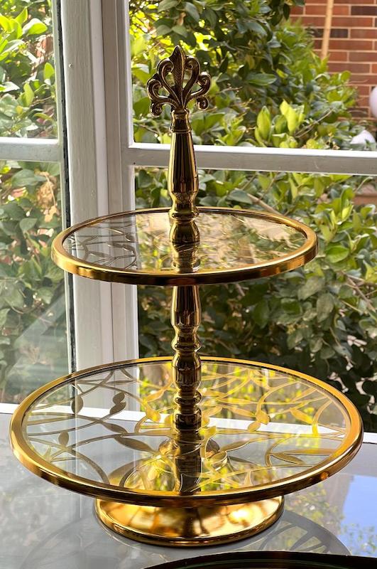 شیرینی خوری دو طبقه