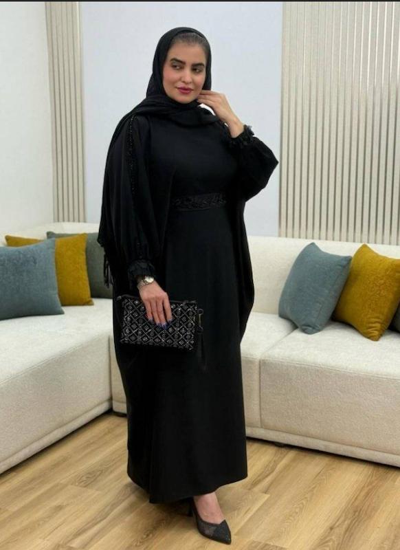 عبا مشکی محرمی زنانه بیتا با خرجکار استین و کمر مهره دوزی و گلدوزی شده ، عبا محرمی زنانه الیزه درجه یک و شیک بیتا فری سایز ۳۸ تا ۴۸