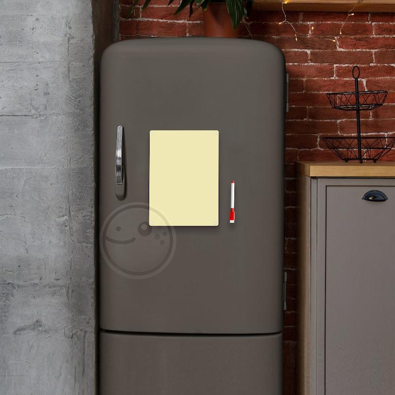 سالید نوت شیری به همراه ماژیک