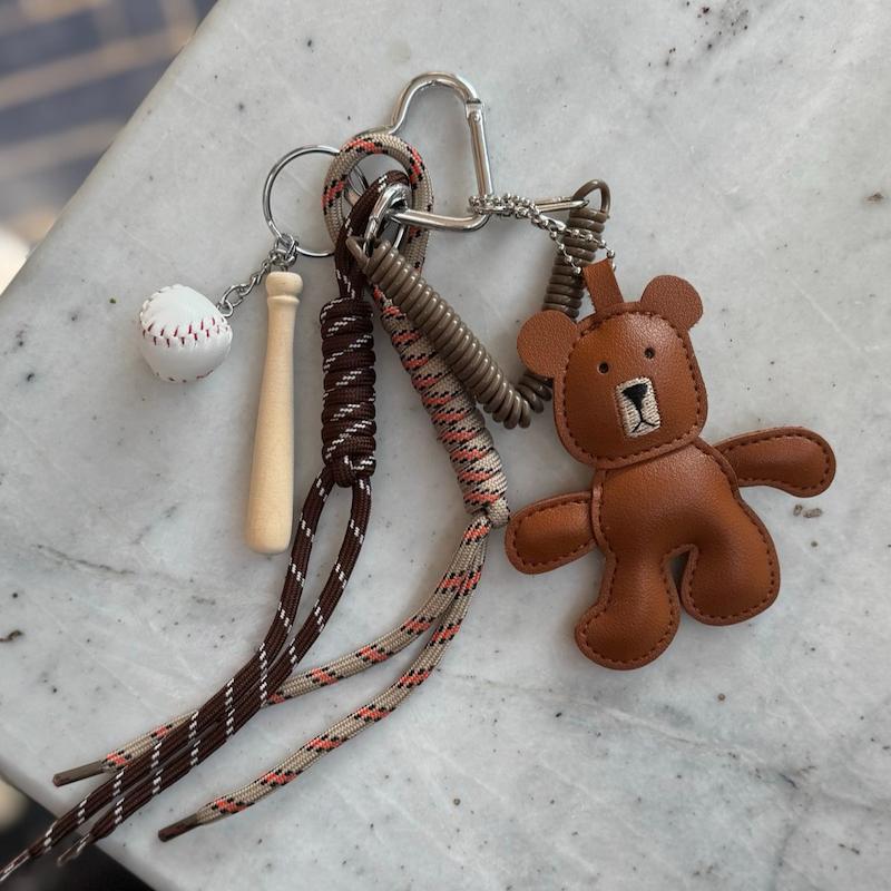 چارم بگ خرس و بیس بال 