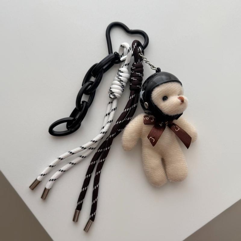 چارم بگ تدی با کلاه کاسکت مشکی 