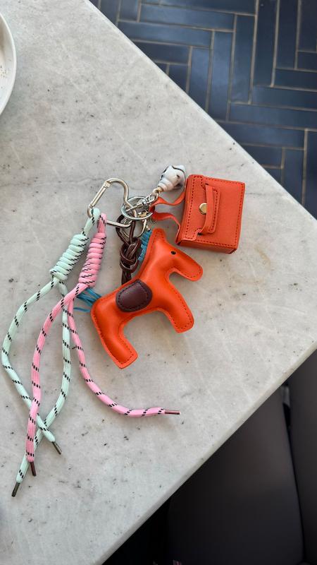 آویز کیف و اسب