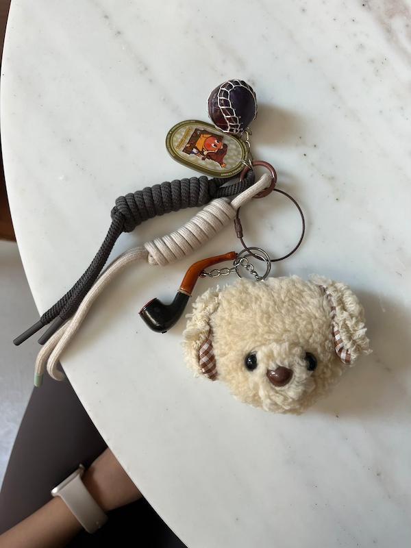 آویز کیف سگ و پیپ