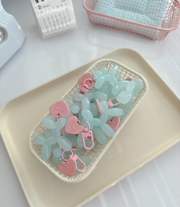 آویز سگ بادکنکی
