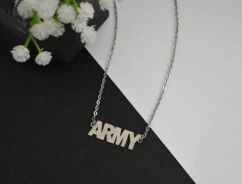 گردنبند آرمی و بی‌تی‌اس