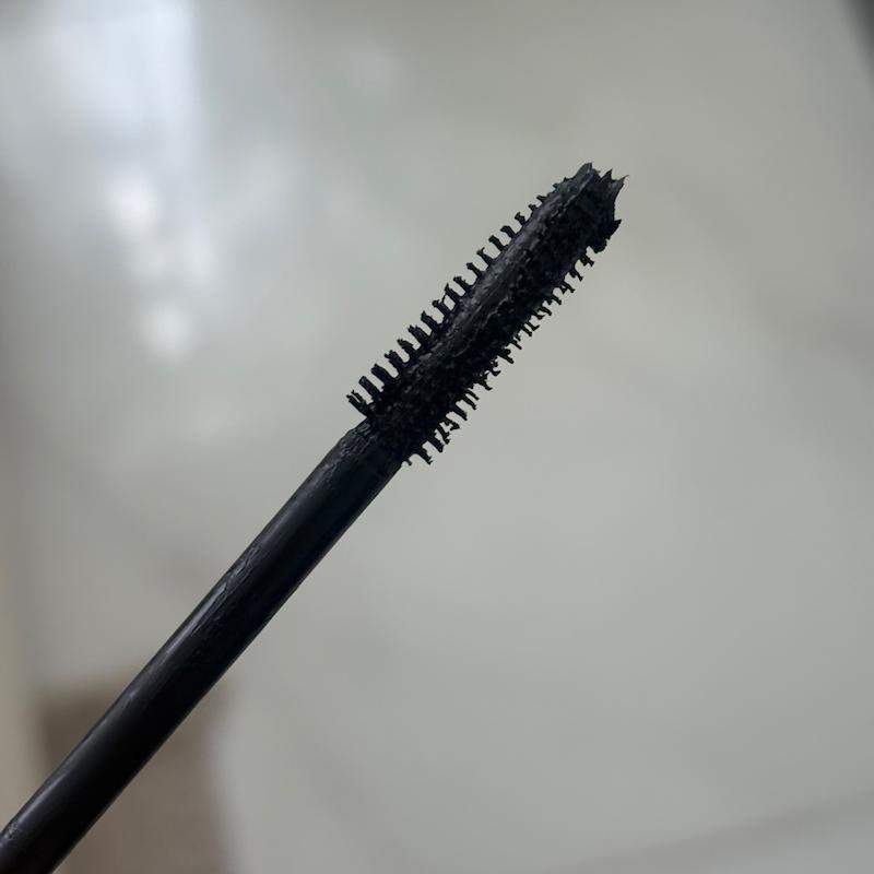 ریمل Black حجم دهنده قوی میبلین مدل Clossal Bubble
