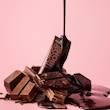 لیپ گلاس CHOCO BOMB شاینی Essence