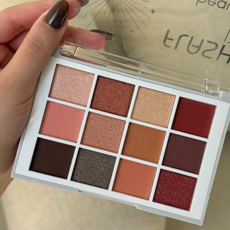 پلت سایه 12 رنگ BEAULIS مدل bloomy eyes