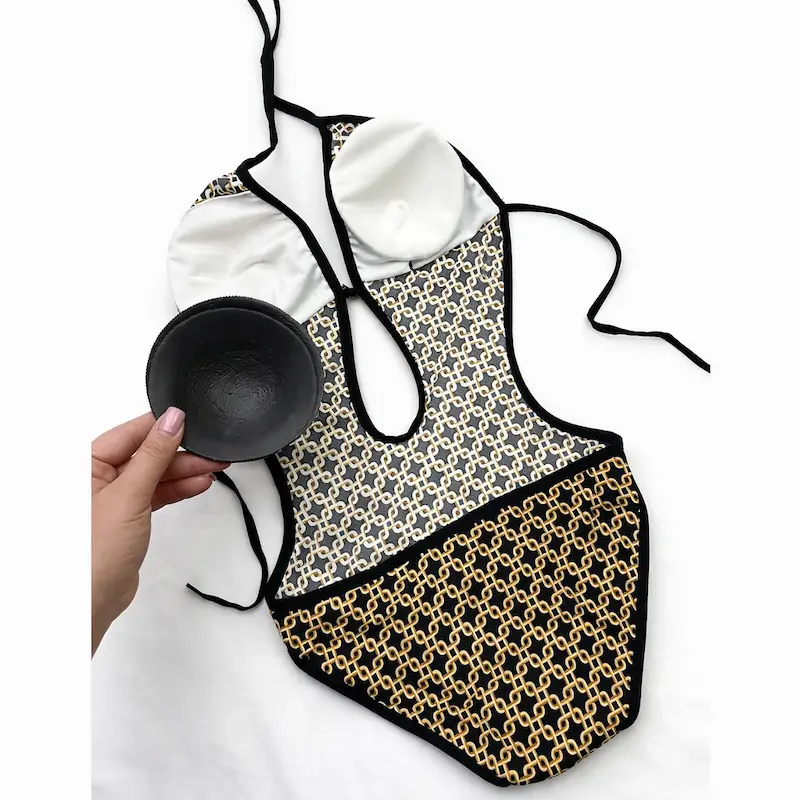 مایو یک‌تکه گردنی پشت‌باز طرح زنجیری