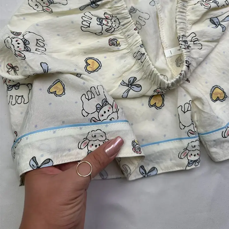 شلوارک نخی عروسکی طرح گوسفند مینیمال