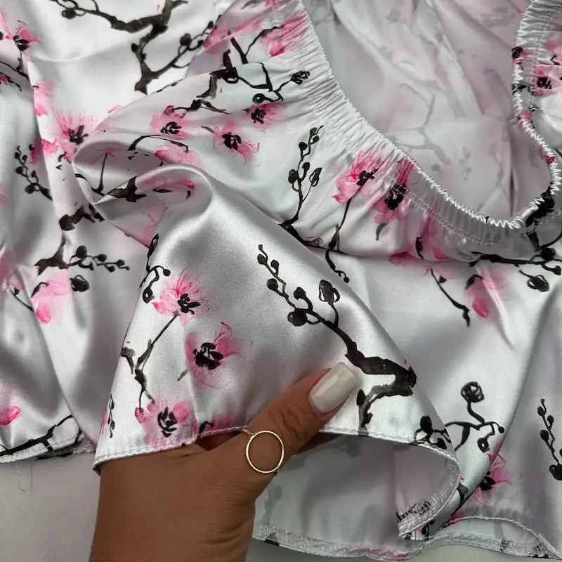 ست سه تکه ساتن زنانه طرح شکوفه گیلاس