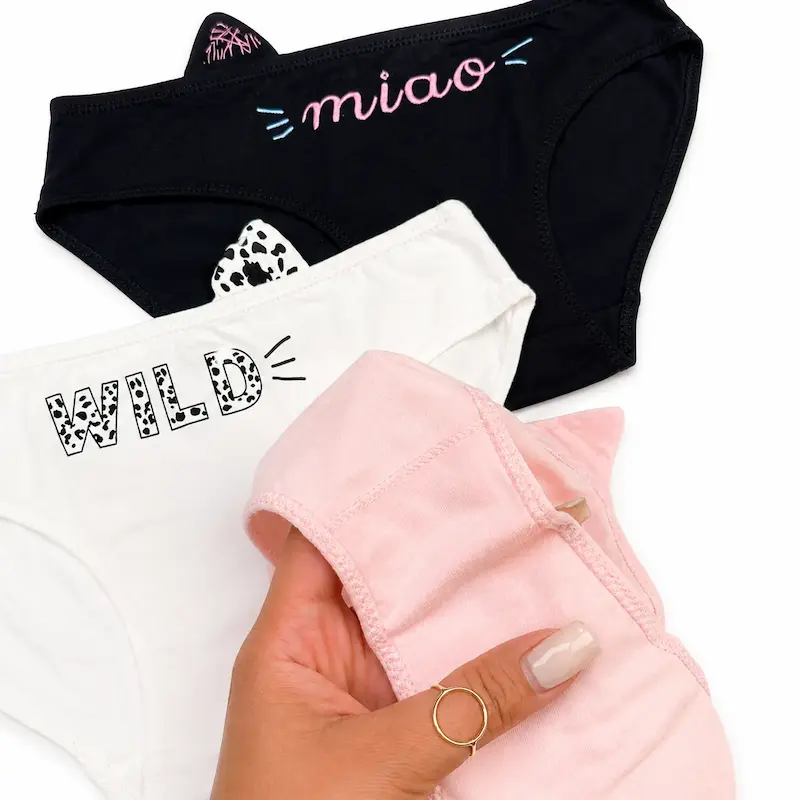 شورت عروسکی دخترانه نخی طرح  WILD