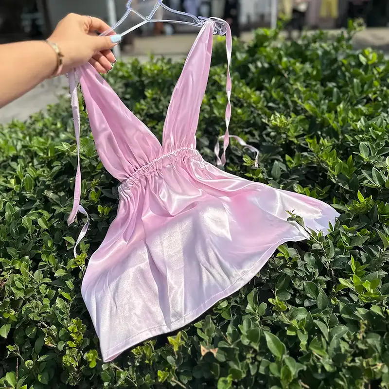 پیراهن ساتن زنانه صورتی پشت باز