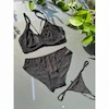 ژوبین، دو شورته، مخمل‌دوزی