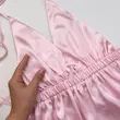 پیراهن ساتن زنانه صورتی پشت باز