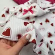 ست تاپ و شورتک کبریتی طرح قلب سرخ‌ آبی