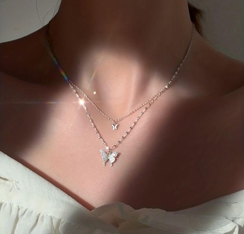 گردنبند دولاین پروانه