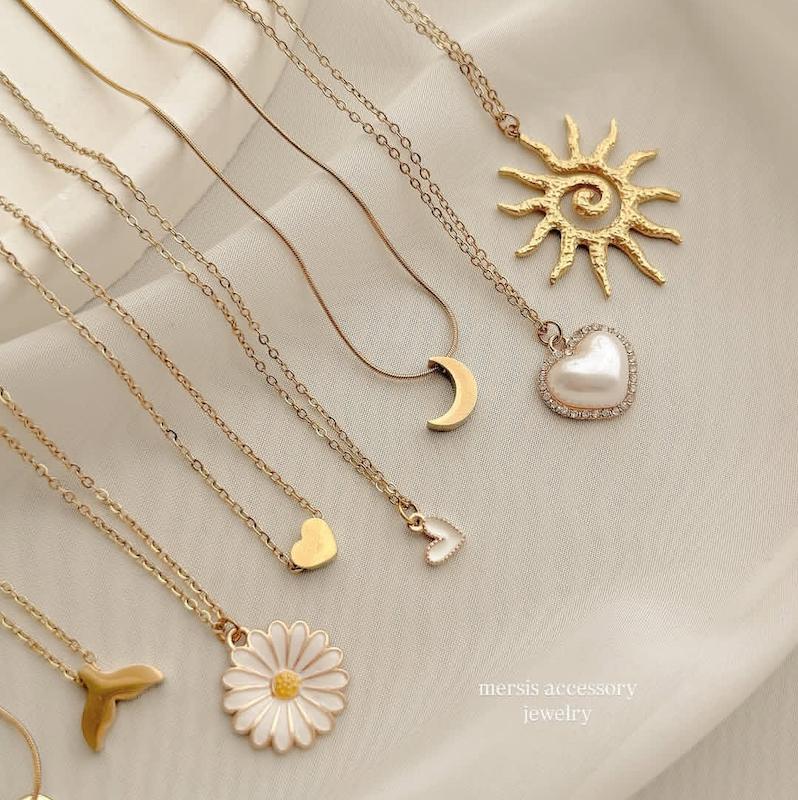 کالکشن گردنبند طلایی بلک فرایدی