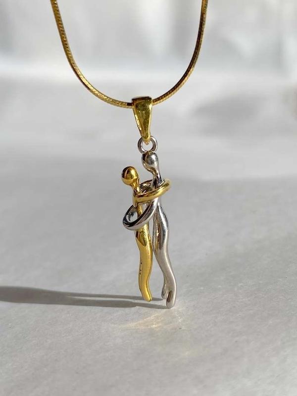 گردنبند آغوش 